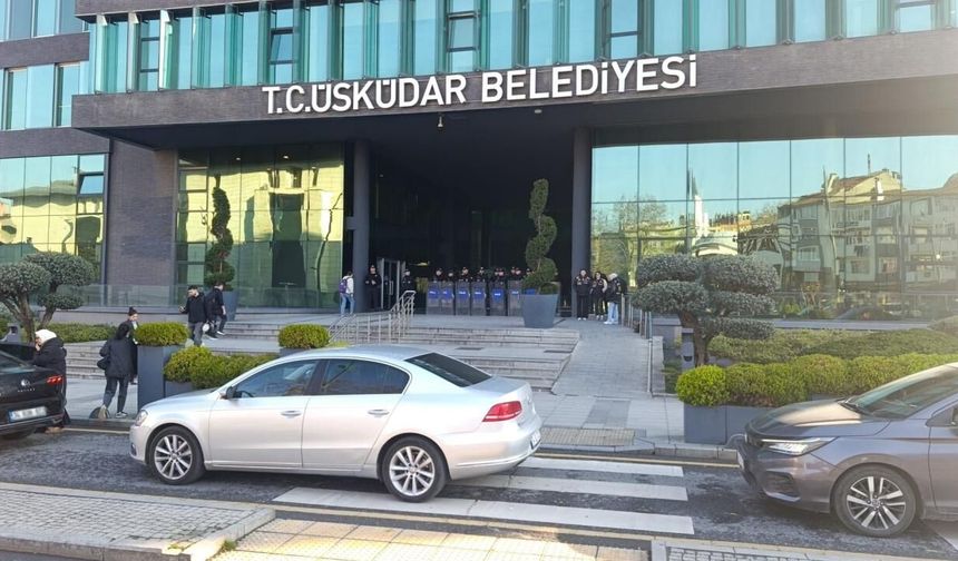 Üsküdar Belediye Başkanı Sinem Dedetaş görevden uzaklaştırıldı