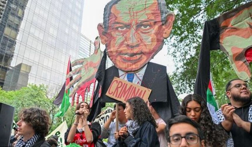 Netanyahu BM Genel Kurulu için geldiği New York’ta binlerce kişi tarafından protesto edildi