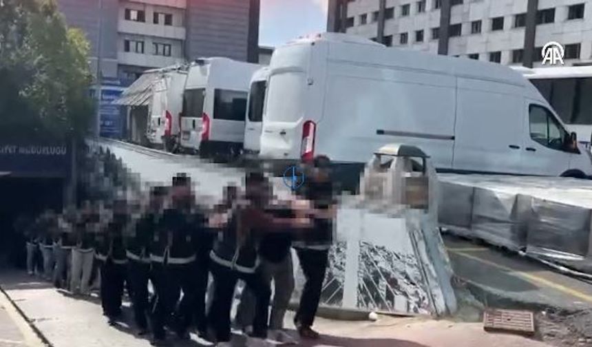 İstanbul'da silahlı suç örgütüne yönelik operasyonda yakalanan 19 şüpheli tutuklandı