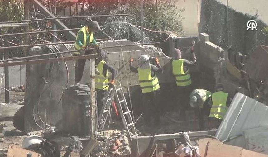 İşgalci İsrail, Kudüs'ün el-Bostan Mahallesi'nde Filistinlilere ait evleri yıktı