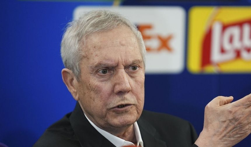 Fenerbahçe Başkanı Yıldırım'dan "Kartal görevinin başında" açıklaması