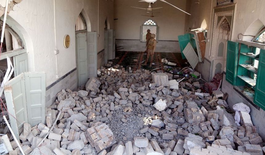 Pakistan'da cami yakınındaki patlamada 21 kişi öldü, 80'den fazla kişi yaralandı