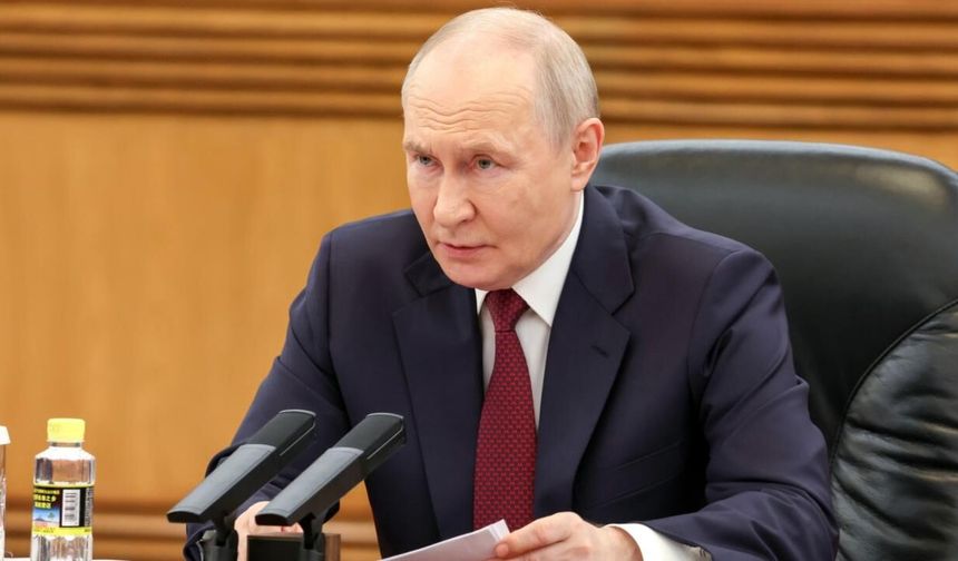 Putin, Rus ordusuna gece yarısından itibaren 3 gün boyunca Kiev’e saldırmama talimatı verdi