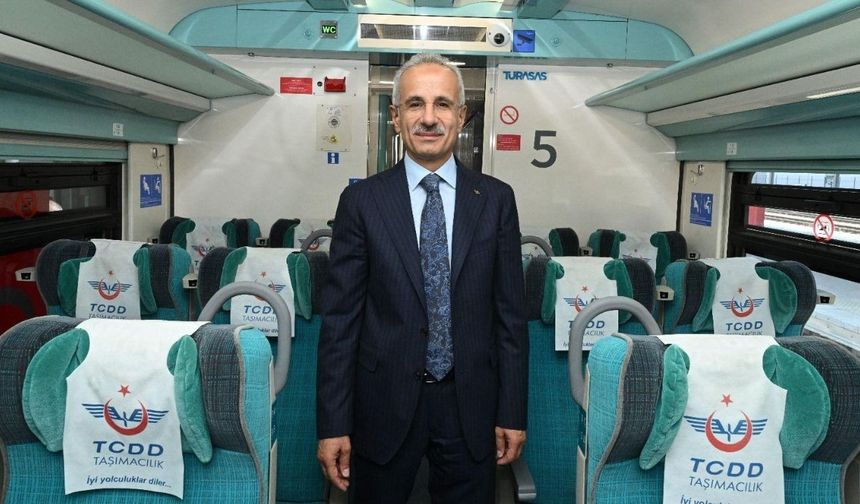 Bakan Uraloğlu açıkladı: "Trenlerde 'Boş Yer Takip Butonu' dönemi başladı"