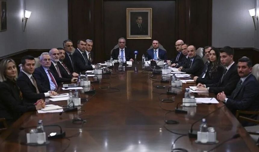 "Türkiye'nin Yeni Anayasa Gündemi" başlıklı toplantı düzenlendi