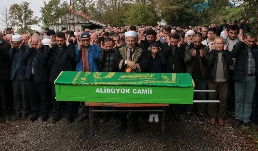 Zonguldak'ta maden ocağındaki grizu patlamasında ölen 3 işçi defnedildi
