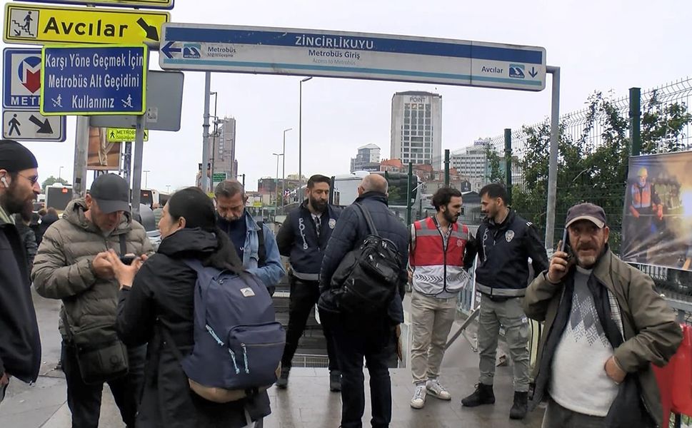 1 Mayıs ablukası çileye döndü: Kimi bariyerlerden atladı kimi treni kaçırdı