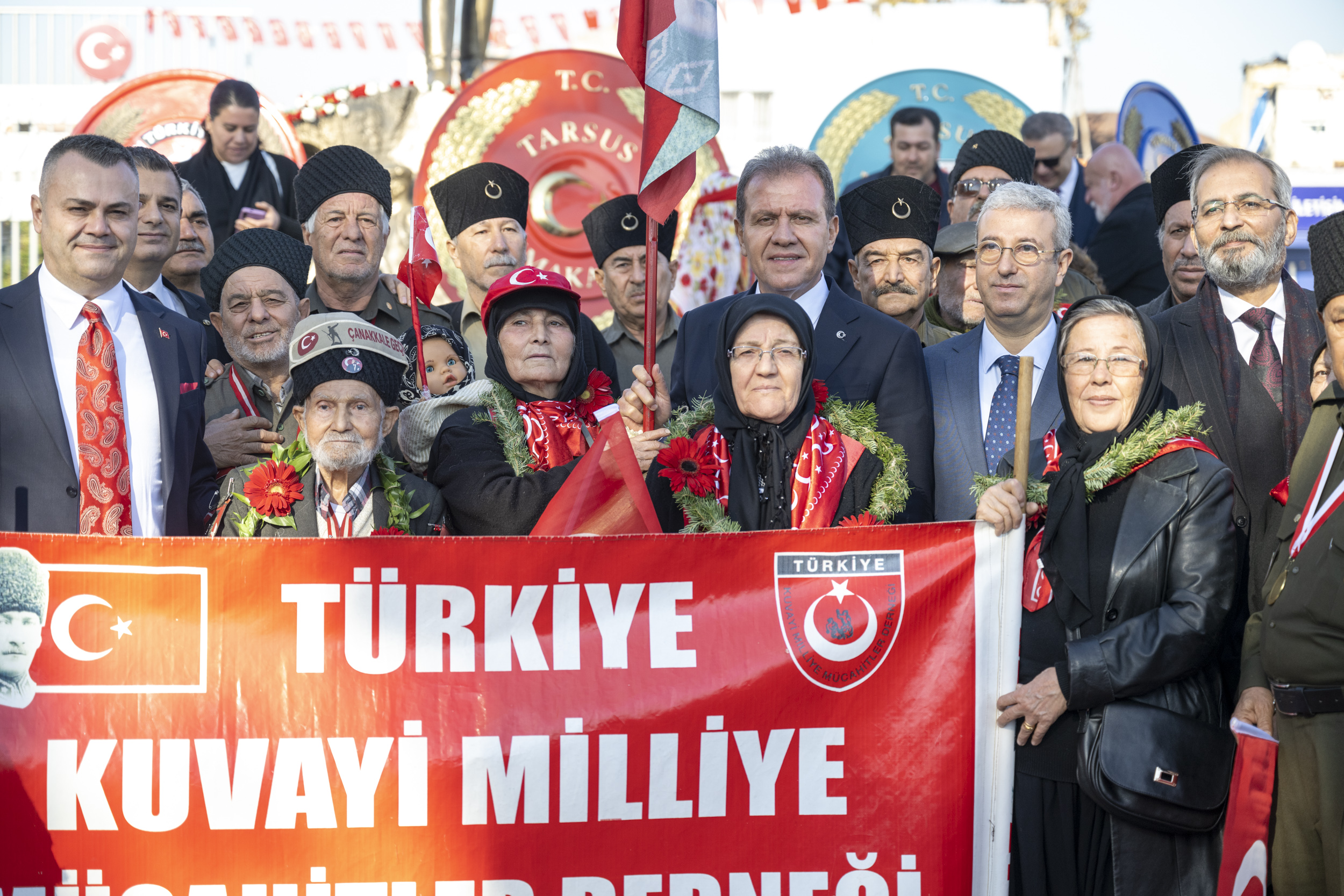 BAŞKAN SEÇER, TARSUS’UN KURTULUŞUNUN 101. YIL DÖNÜMÜ TÖRENİNDE (10)