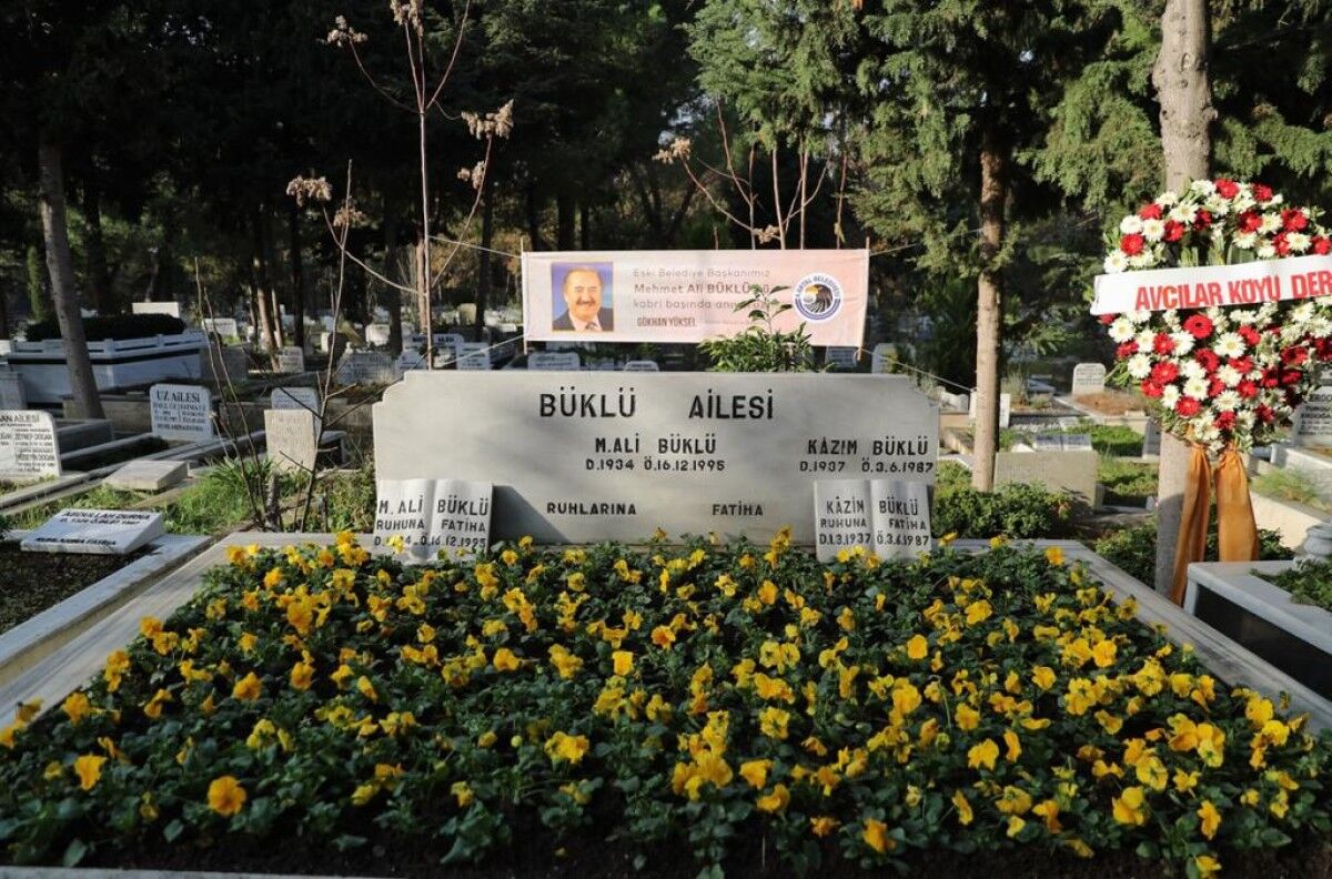 Merhum_Başkan_Mehmet_Ali_Büklü_Mezarı_Başında_Anıldı