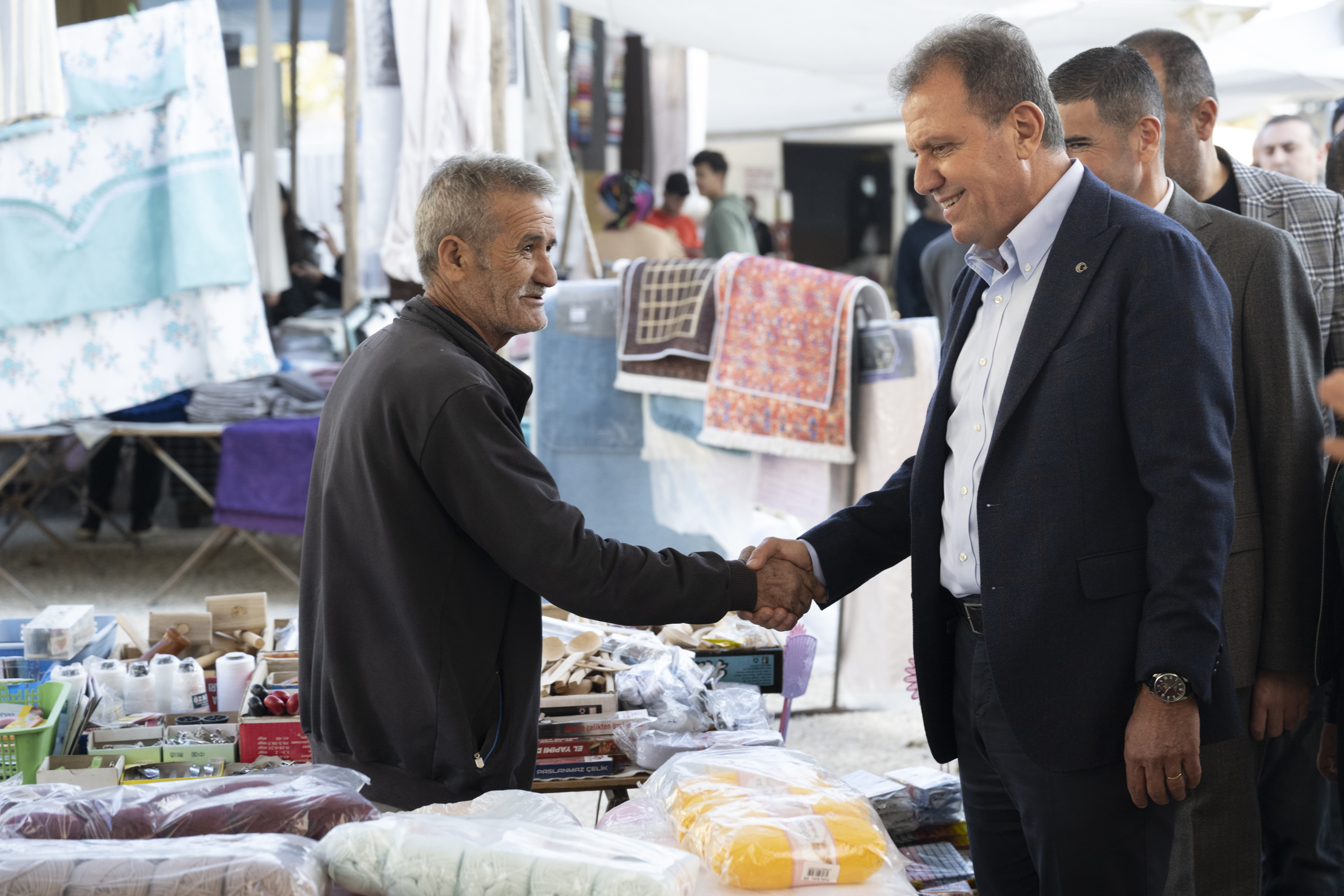 BAŞKAN SEÇER MEZİTLİ’DE ESNAF VE VATANDAŞLA BULUŞTU (7)