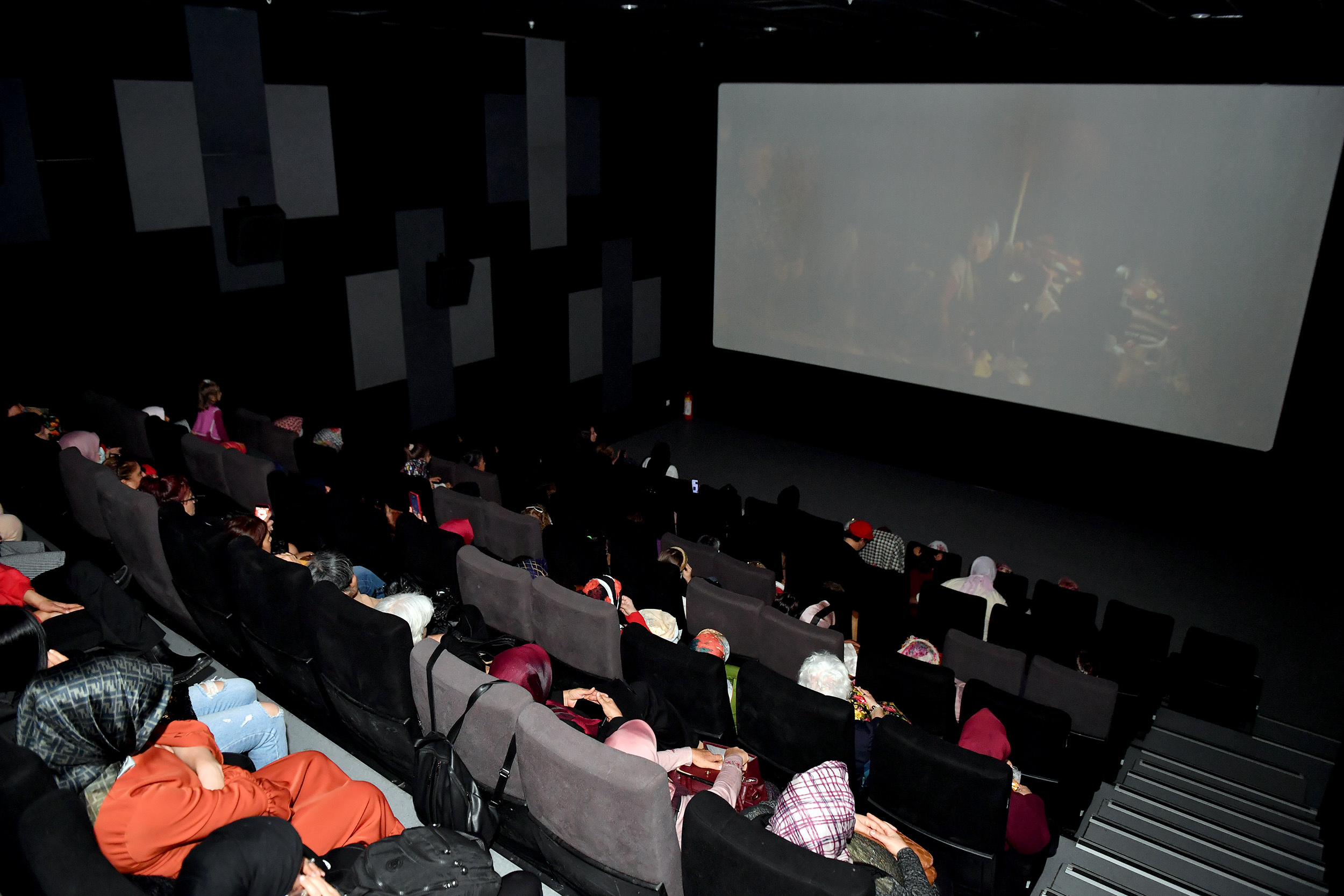 BÜYÜKŞEHİR KADINLARIMIZI SİNEMAYLA BULUŞTURDU (2)