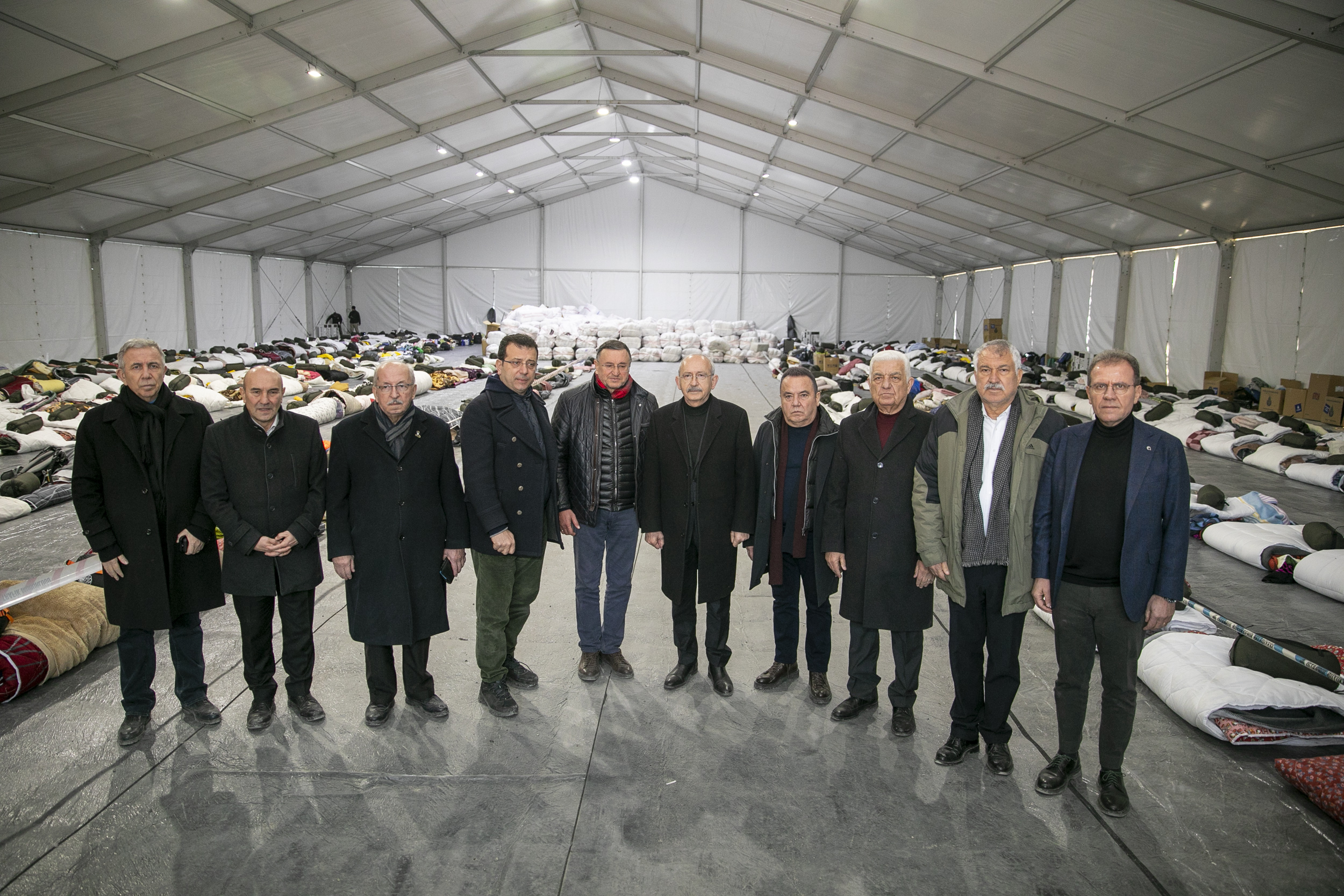 BAŞKAN SEÇER “300 ÇADIRLIK BİR ÇADIR KENT KURULUMU YAPILACAK” (1)