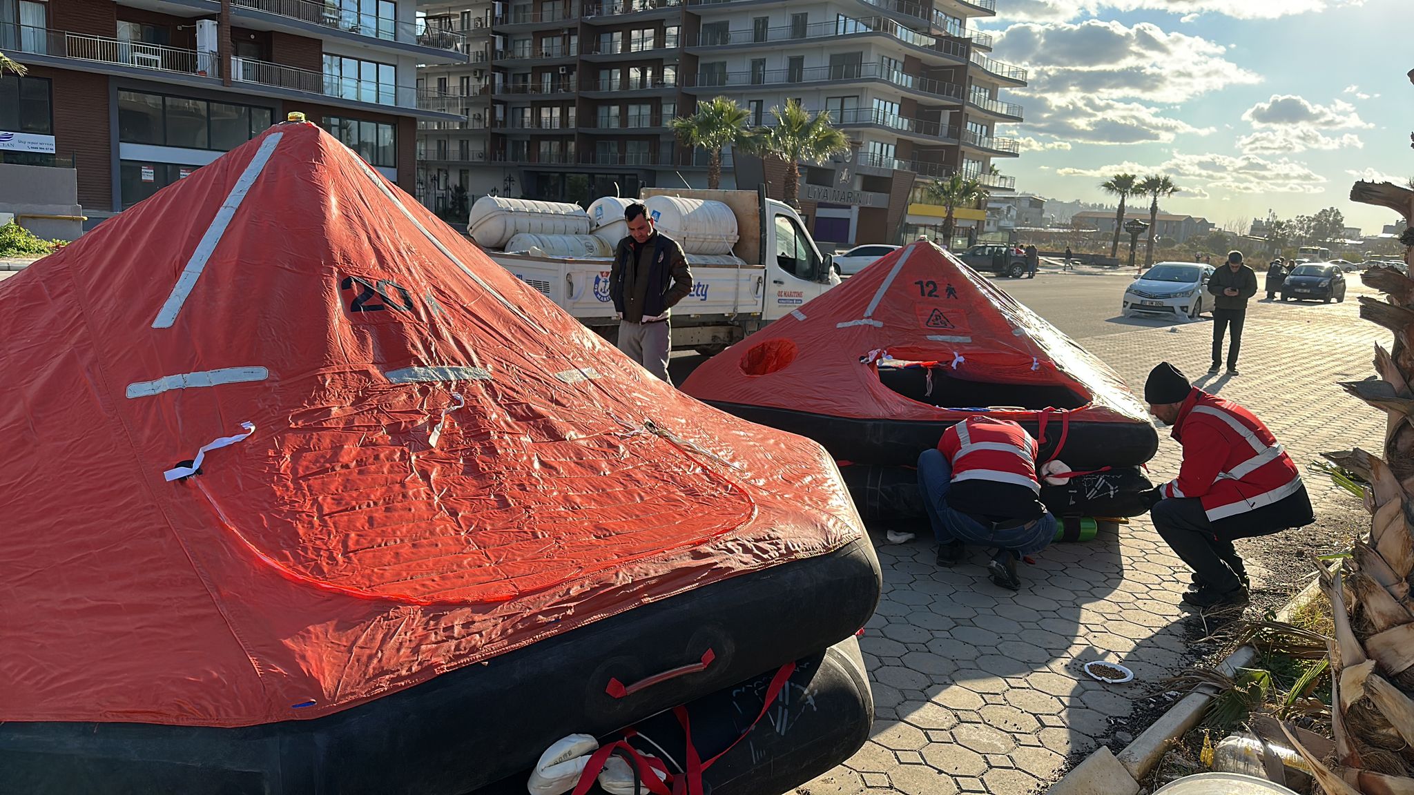 Kartal Belediyesi’nin Yardım Tırları Afet Bölgesine Ulaştı (4)