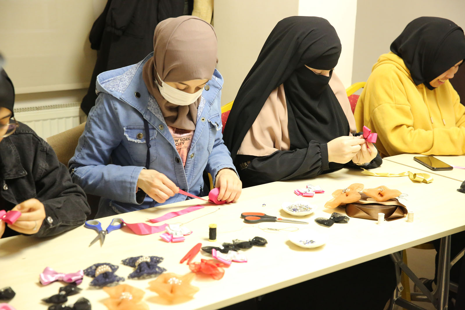 _Uluslararası öğrenciler deprem bölgeleri için seferber oldu (5)