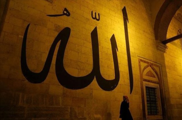 72b64447314ade5ceeea3ace1c5f79f7_1366x1366