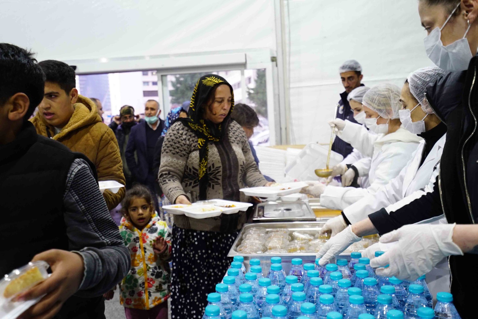 Kartallı Vatandaşlar İftarlarını ‘Kardeşlik Sofrası’nda Açtı (6) (1)