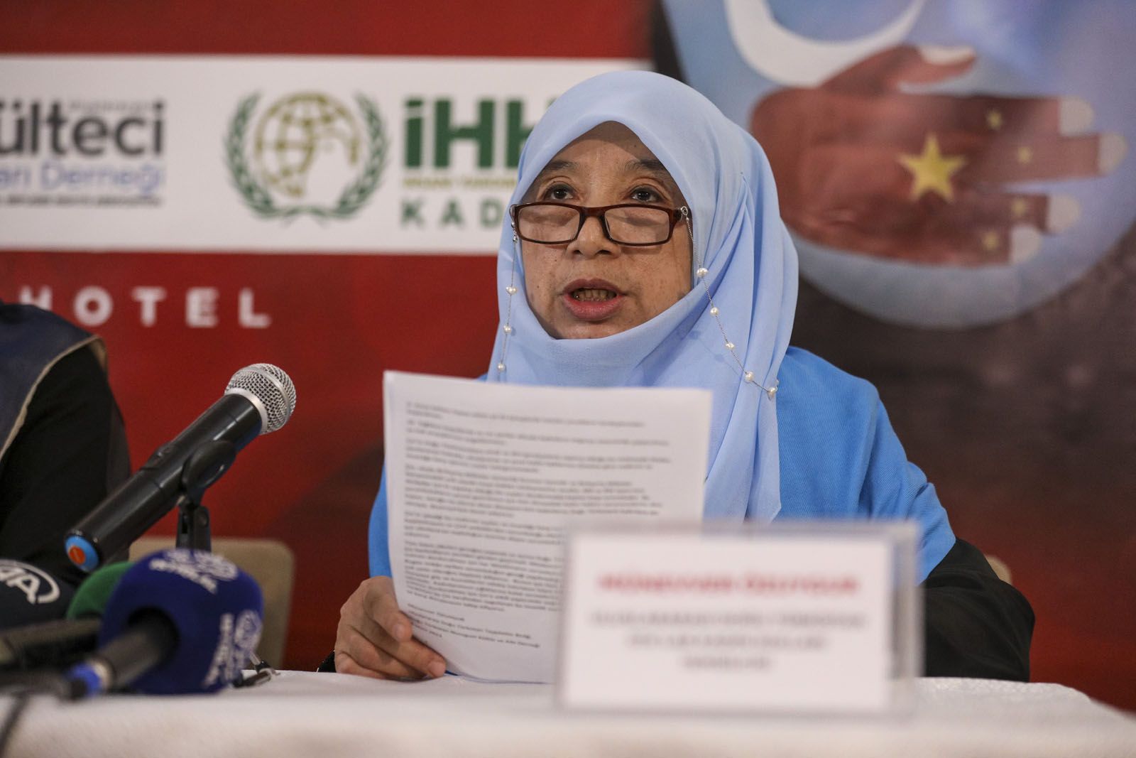 Konuşmacı - Münevver Özuygur