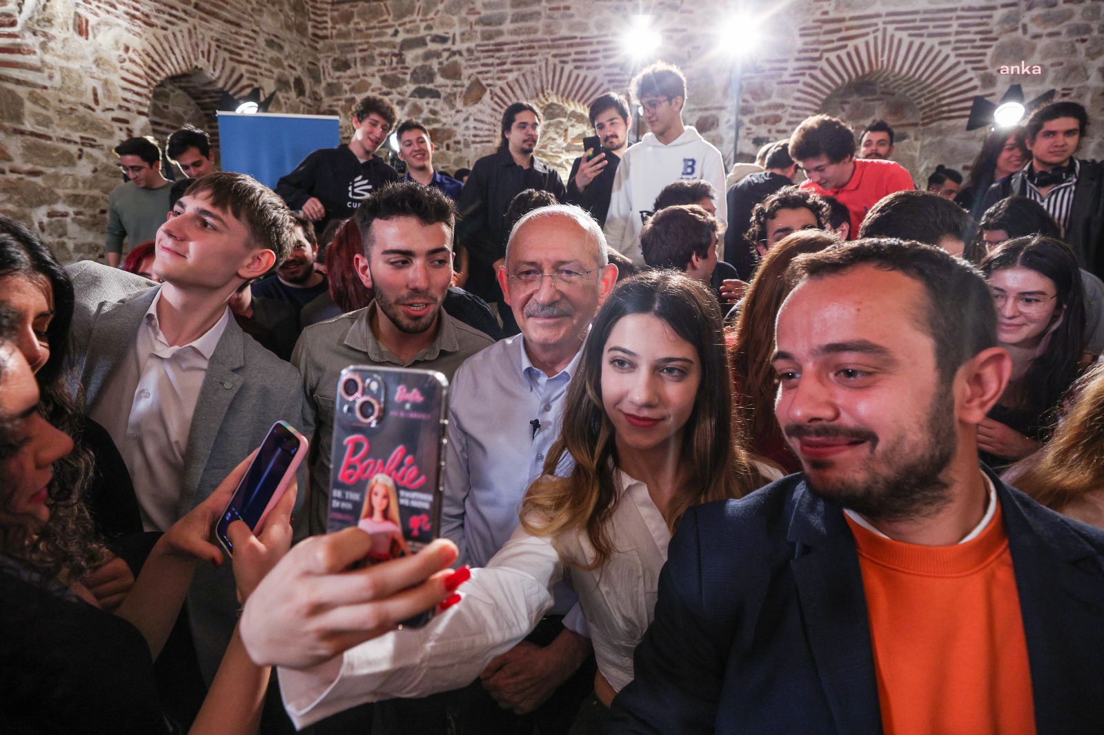 Kılıçdaroğlu A Takımındaki Genç Başkanlarla Gençleri Dinledi (9)