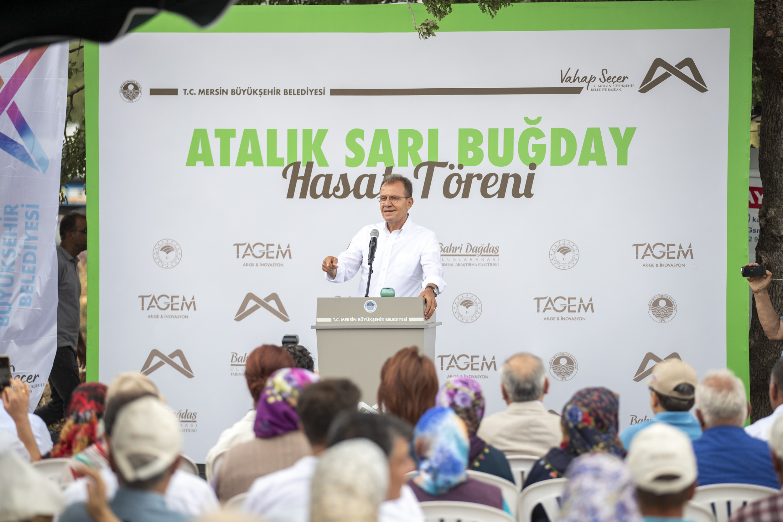 BAŞKAN SEÇER ATALIK SARI BUĞDAY HASAT TÖRENİ’NE KATILDI (2)