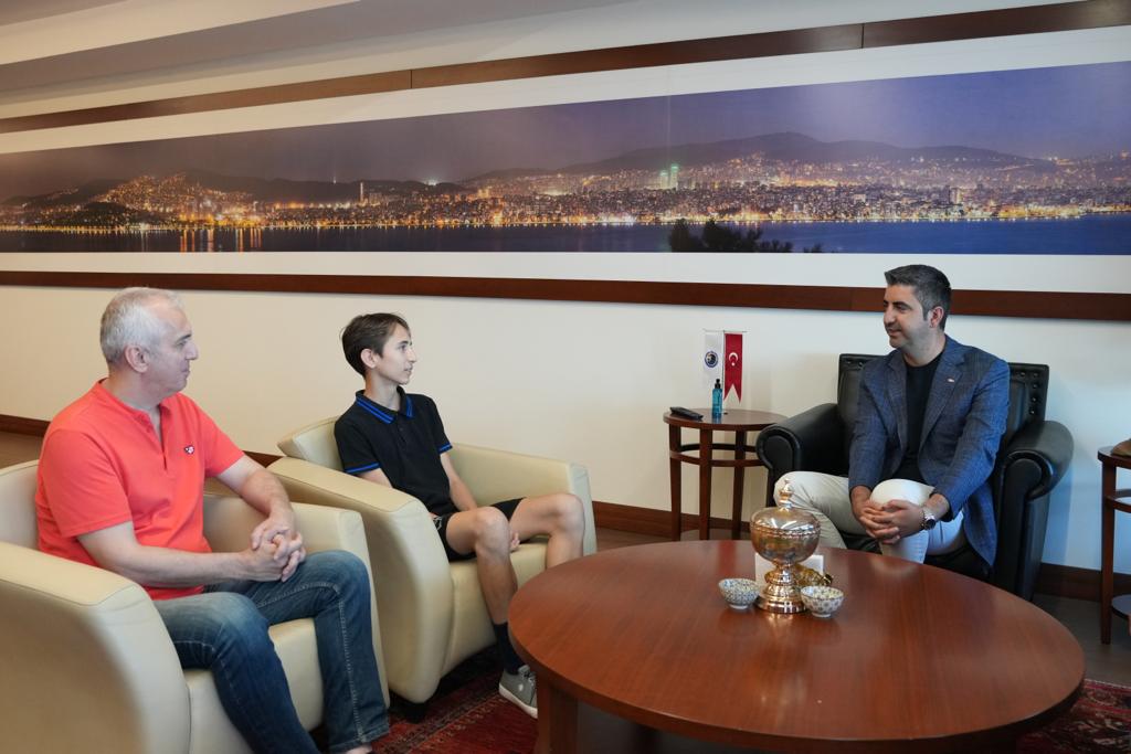 LGS Türkiye Birincisinden Başkan Gökhan Yüksel’e Ziyaret (2)