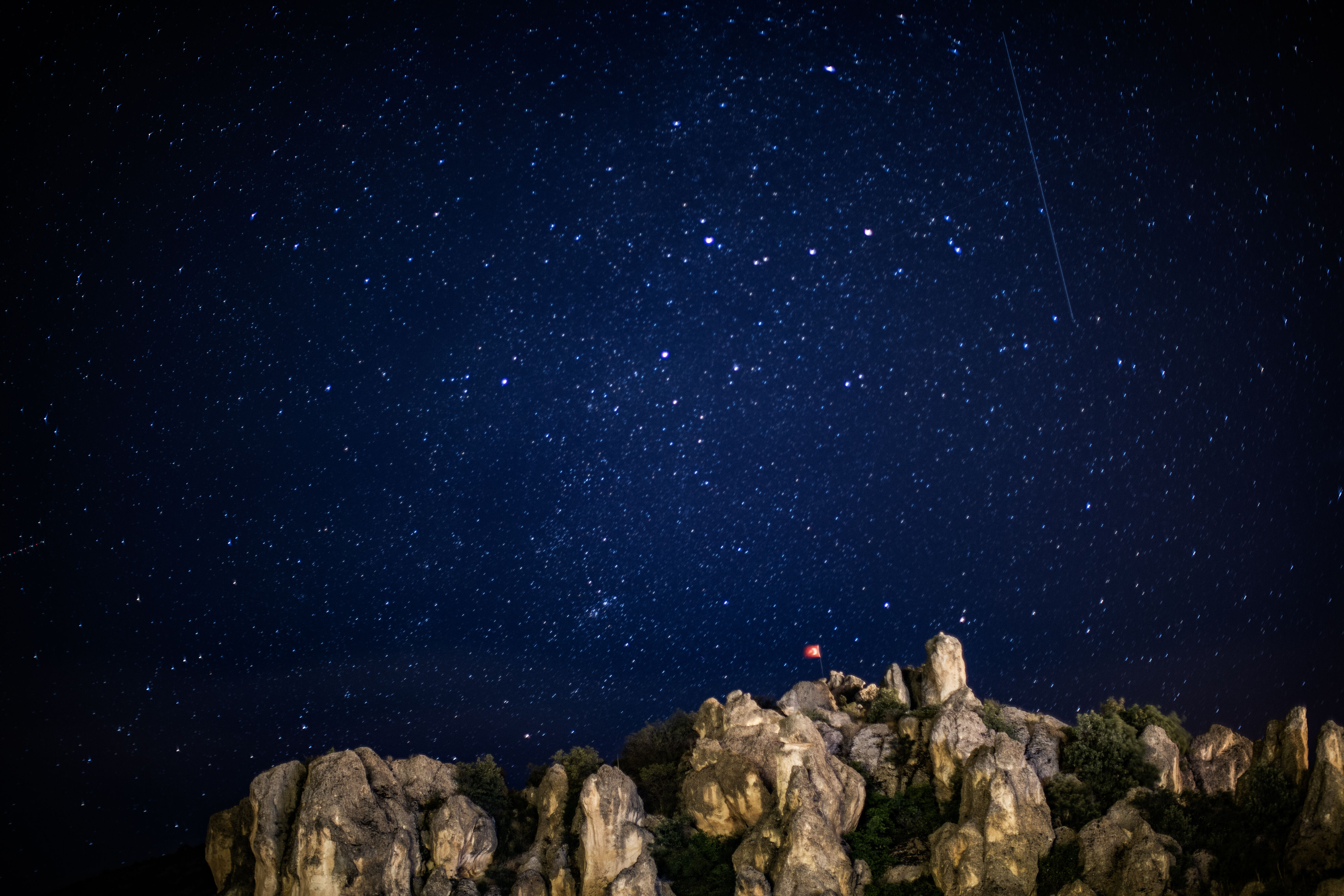AA-20230813-31907018-31907007-TARIHI_FRIG_VADISINDE_PERSEID_METEOR_YAGMURU