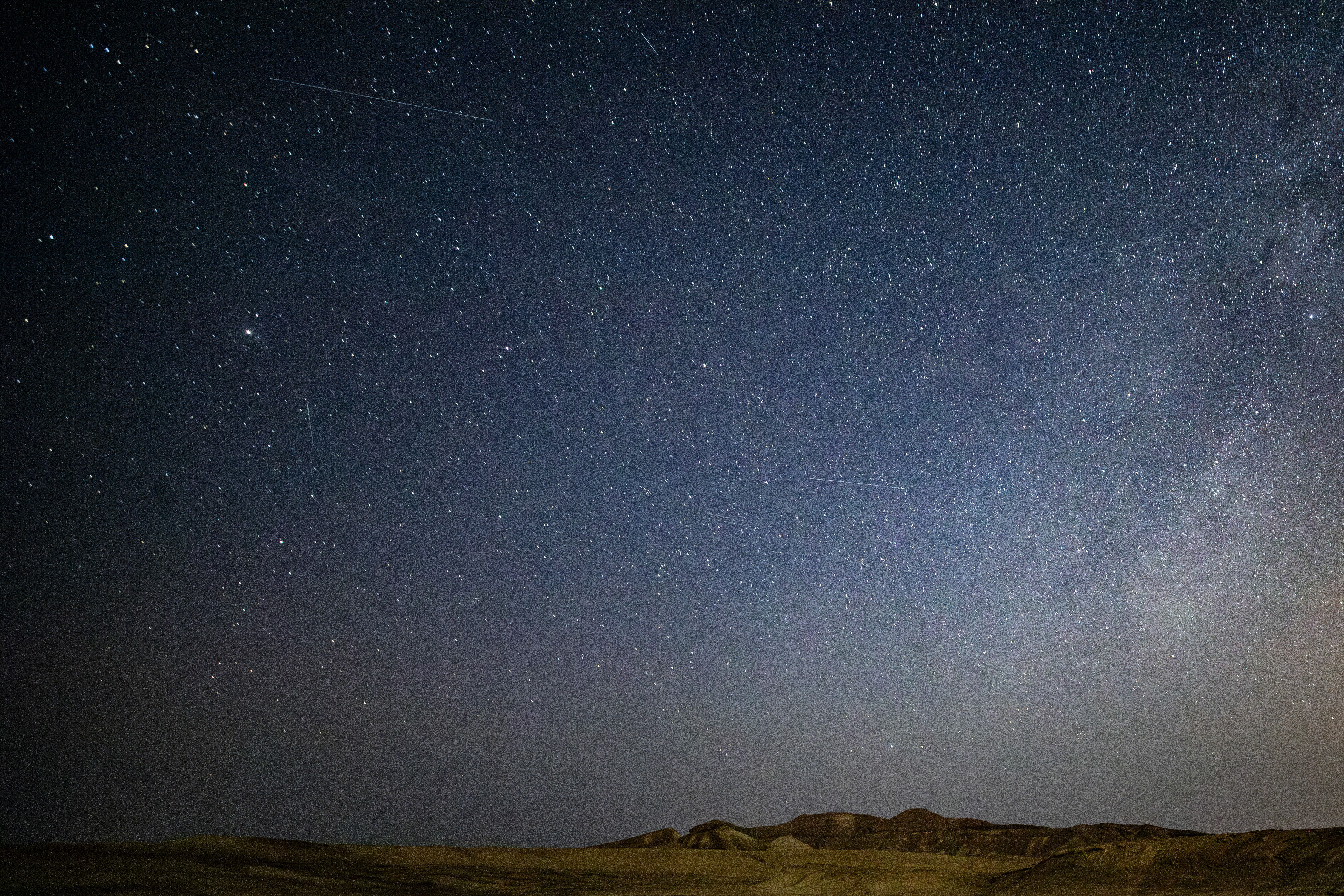 AA-20230813-31907396-31907394-ISRAILDE_PERSEID_METEOR_YAGMURU