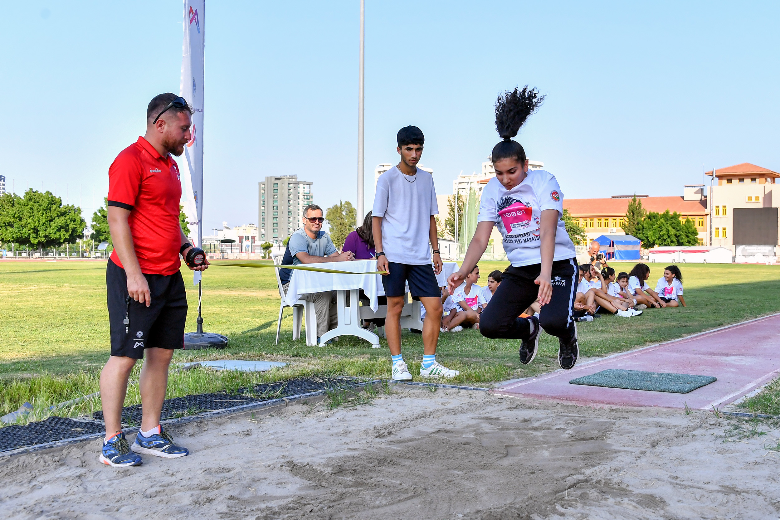 KIR ÇİÇEKLERİ PROJESİ YENİ ÇİÇEKLERLE BÜYÜYECEK  (8)