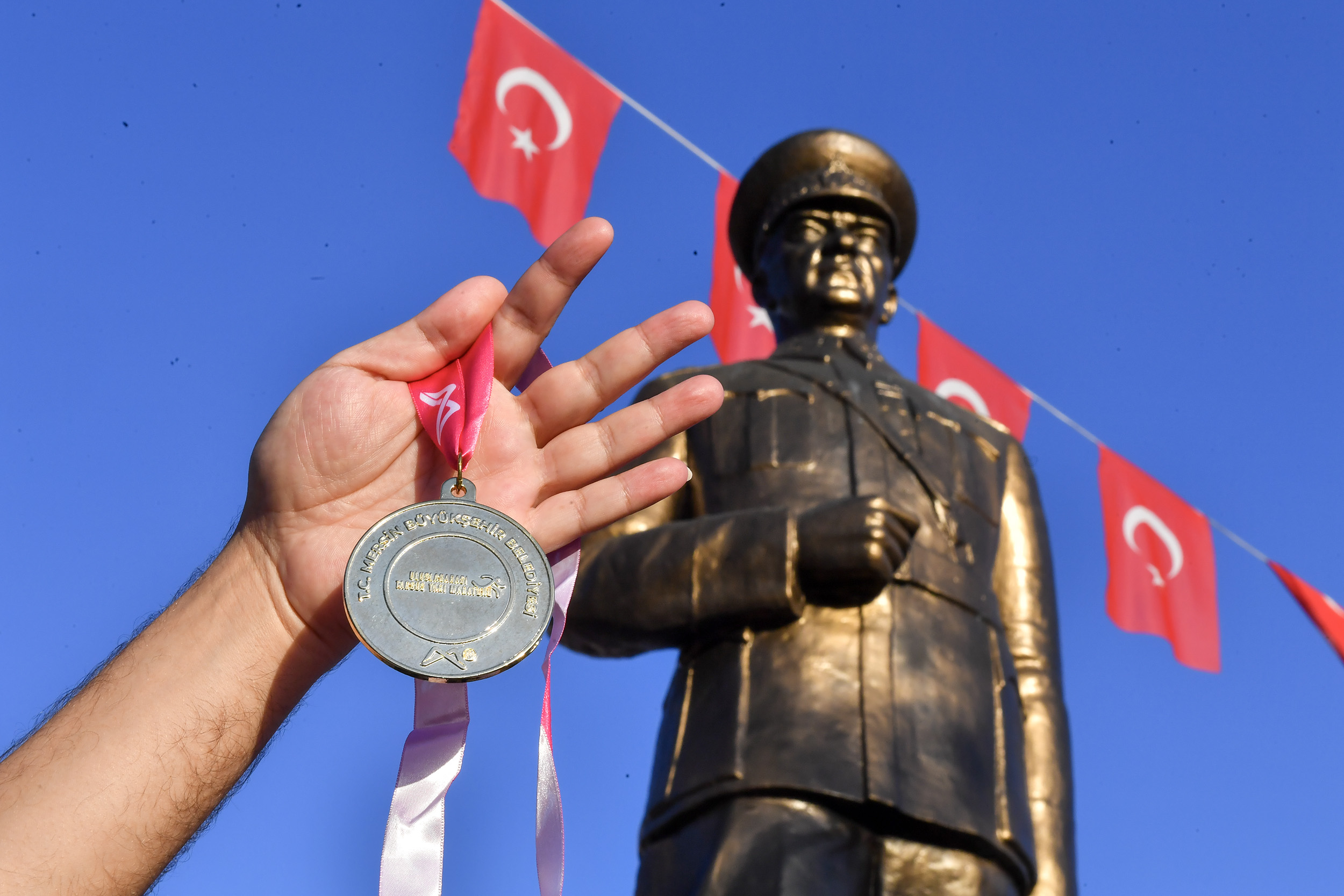 ‘15. ULUSLARARASI TARSUS YARI MARATONU’ TARİHİ VE DOĞAL GÜZELLİKLER İÇİNDE KOŞULDU (3)