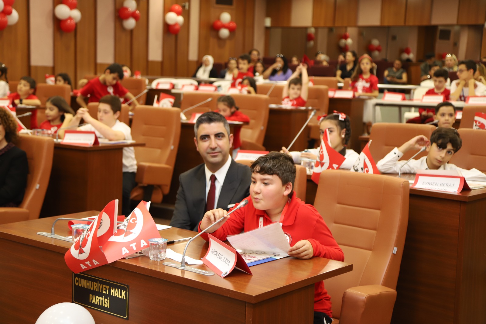 Kartal Belediyesi Çocuk Meclisi Cumhuriyetin 100. Yıl Dönümünde Toplandı (11)