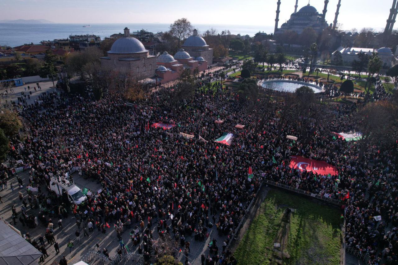 _İnsan Hakları Günü'nde on binler Filistin’e destek için yürüdü_ (12)