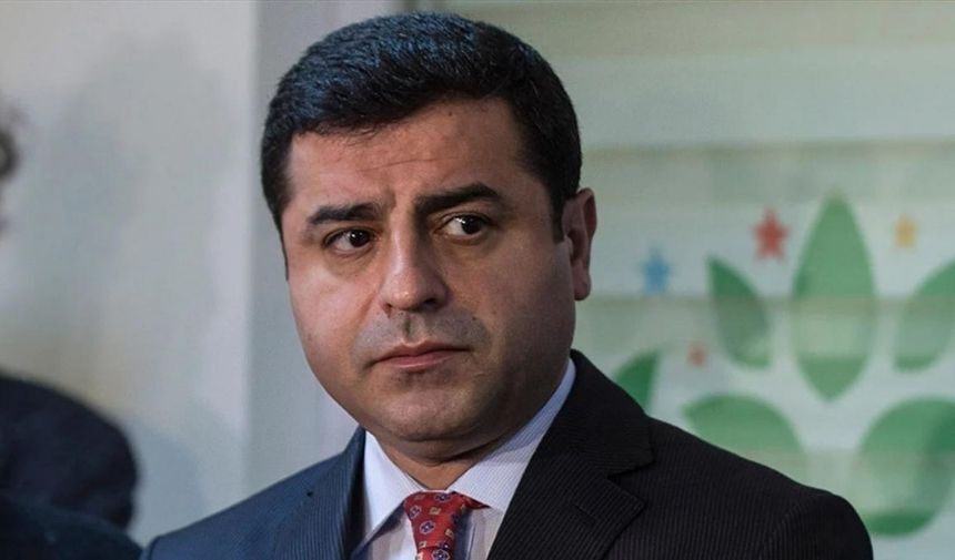 Selahattin D E M İ R T A Ş
