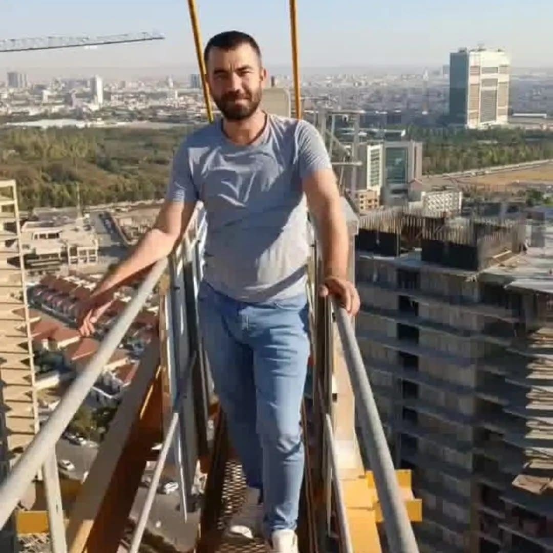 S A N T I Y E D E K U L E V I N C D E V R I L D I O P E R A T O R O 597376 176801