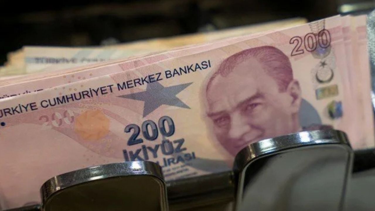Milyonlarca memuru ilgilendiren karar: Mesai ücreti ya da izin