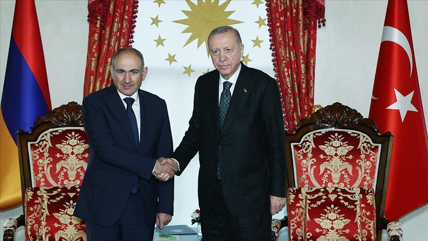 Thumbs B C 8C3Cca6D8825A603D61744F9629C34B0