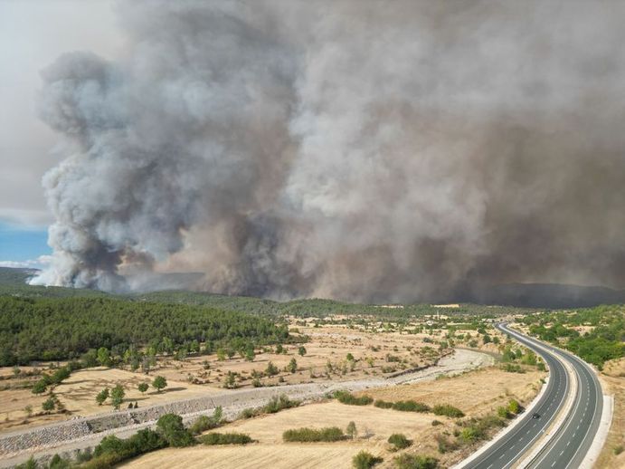 3819486 737Ee1B0E9Adacf7188Be5Faf7Ddce51