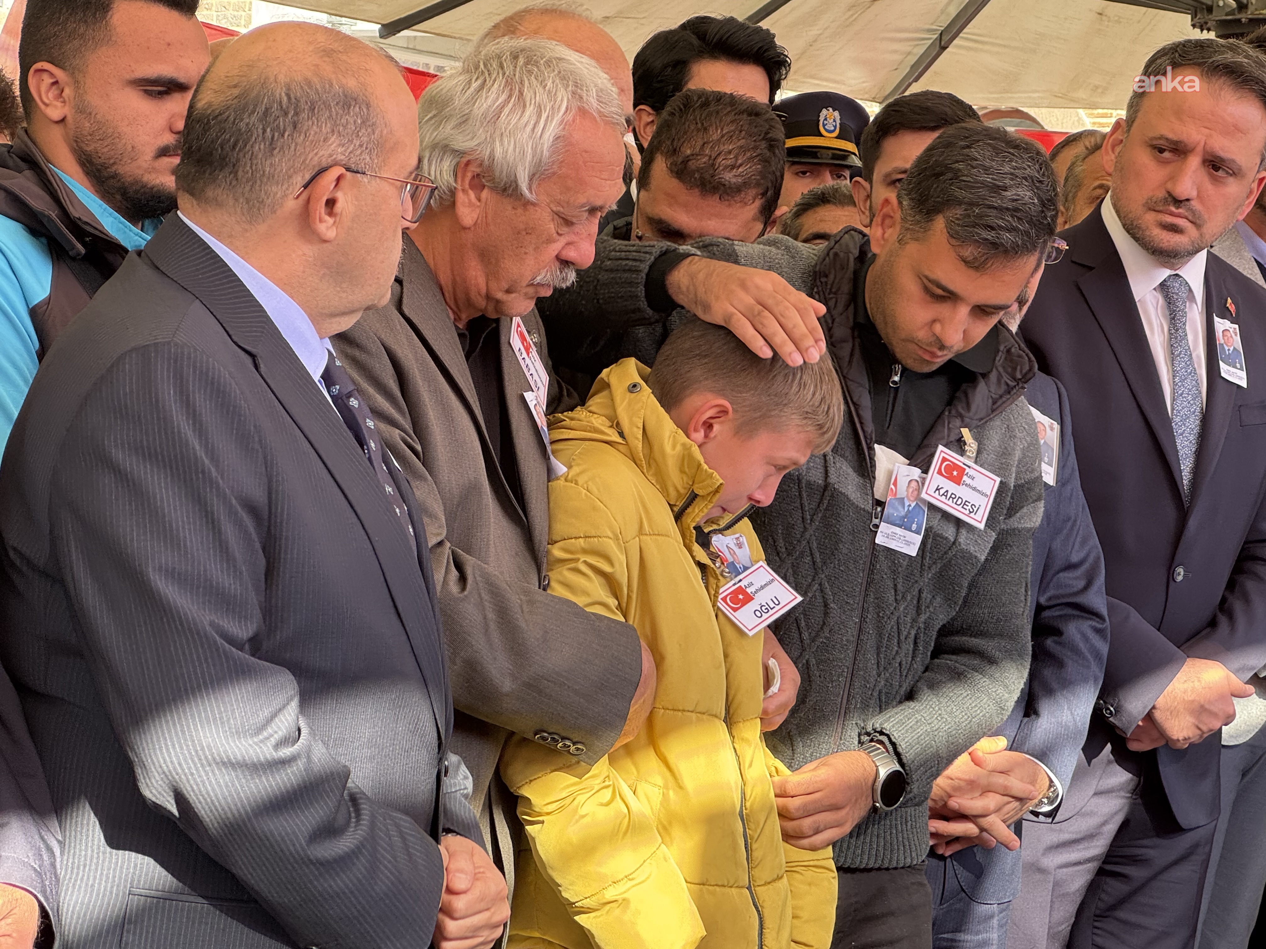 15938635 1439 48C2 9234 11B0F8C766A5 W