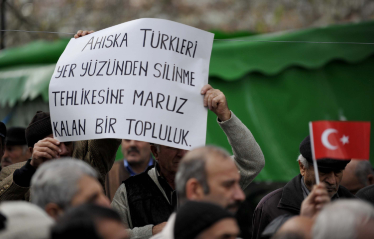 Aa 121804730 1731567334 323 X750