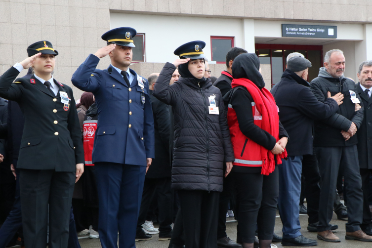 S E H I T A G A B E Y I N I N C E N A Z E S I N I A S K E R S E L A M 301037 Media2