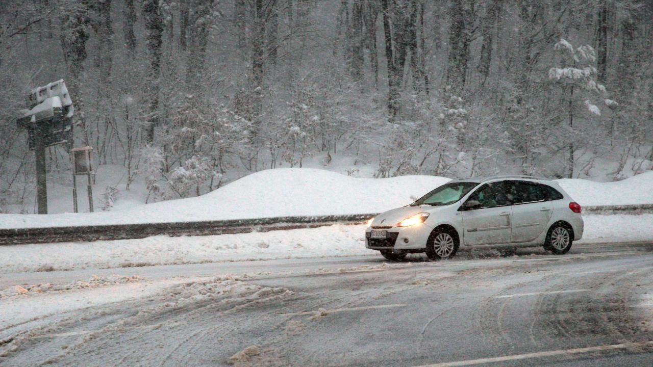 Kar Yagisi Aa 2432368