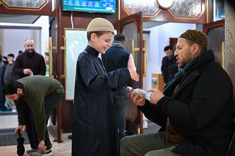 07 09 04 A A 40568415