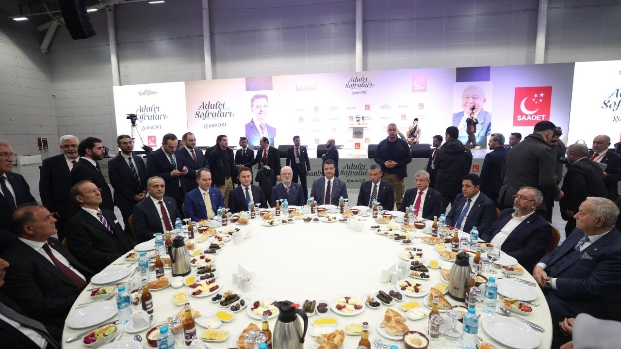 Saadet’in iftarına yönelik iddialara net mesaj: “Tamamen gerçek dışı ve iyi niyetten yoksundur”