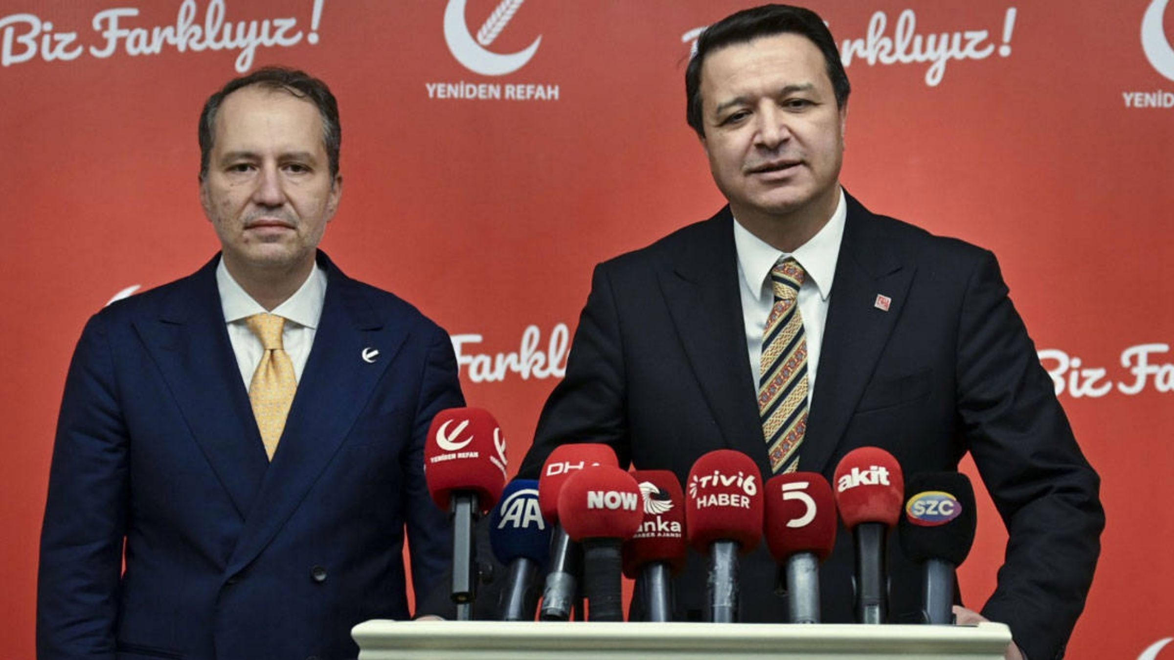 Mahmut Arıkan  ve Fatih Erbakan, Necmettin Erbakan’ı kabri başında anacak