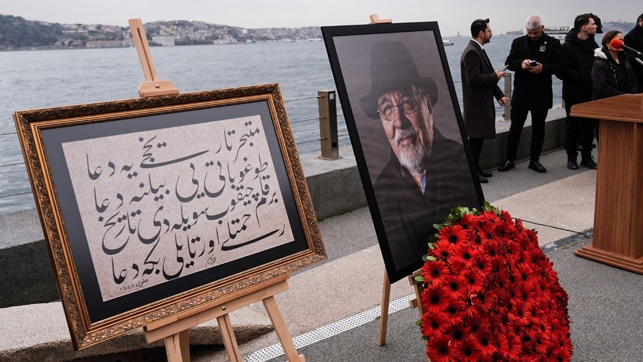Prof. Dr. İlber Ortaylı, Fatih Camii Haziresi’ne defnedildi
