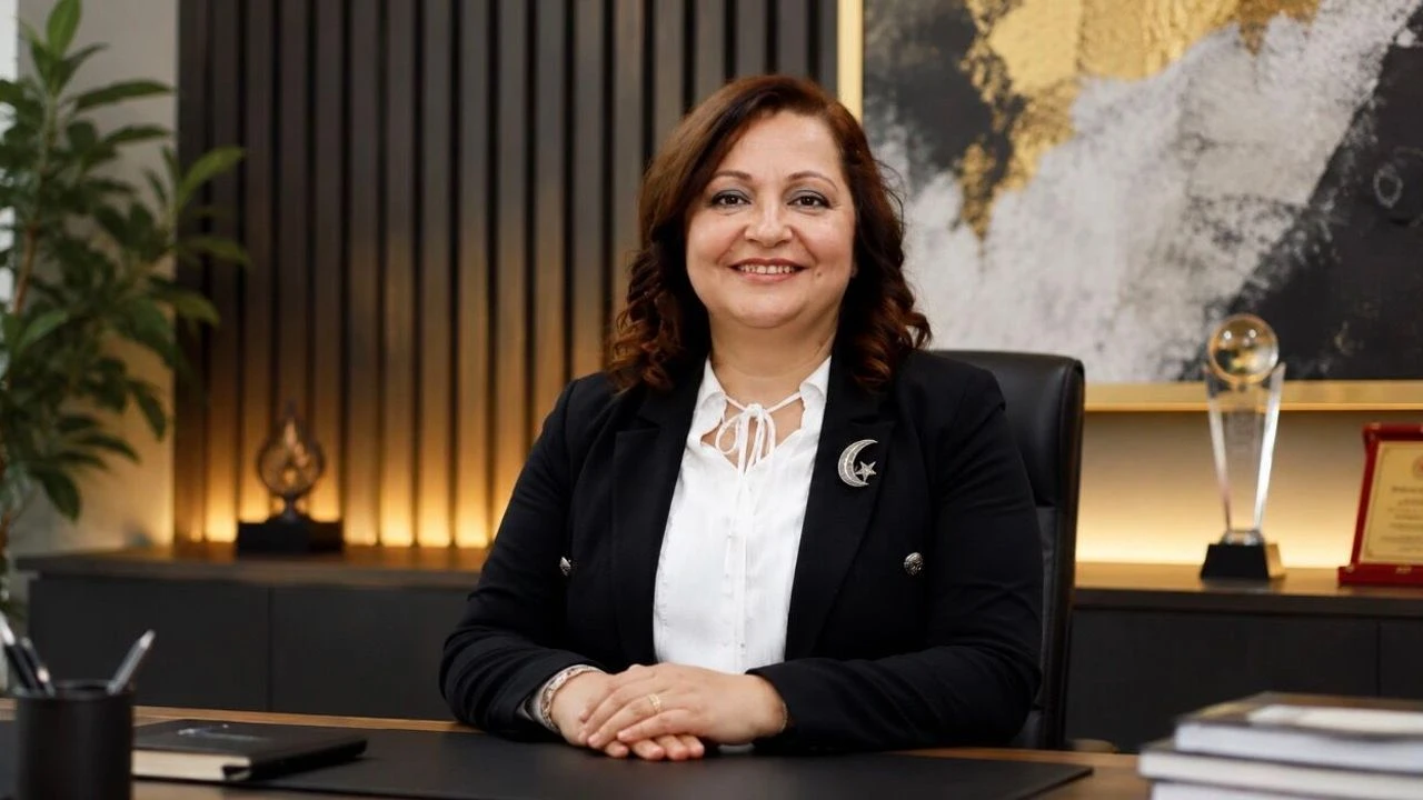 AK Parti'ye geçeceği iddia edilen Burcu Köksal'dan açıklama
