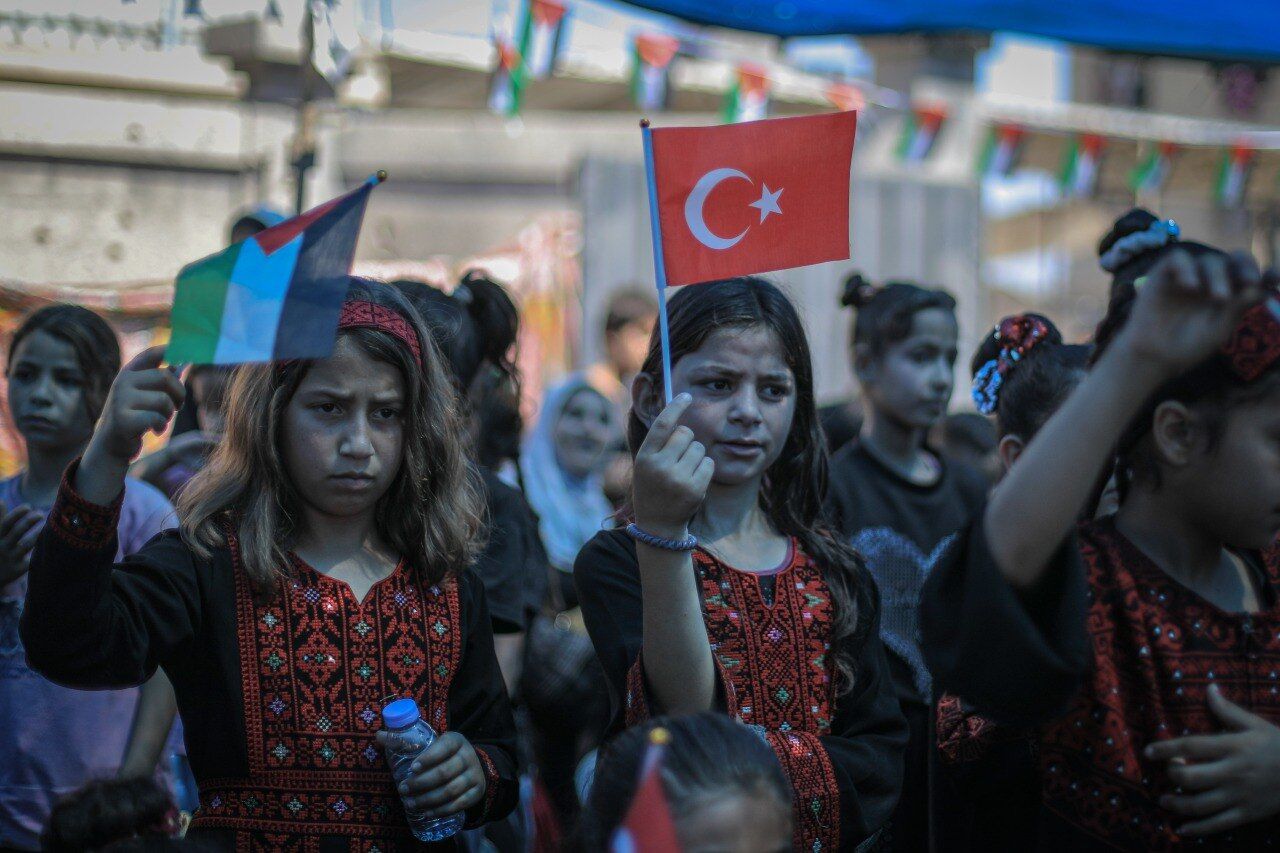 İhh Gazze’de Sahra Okulu Açtı 2