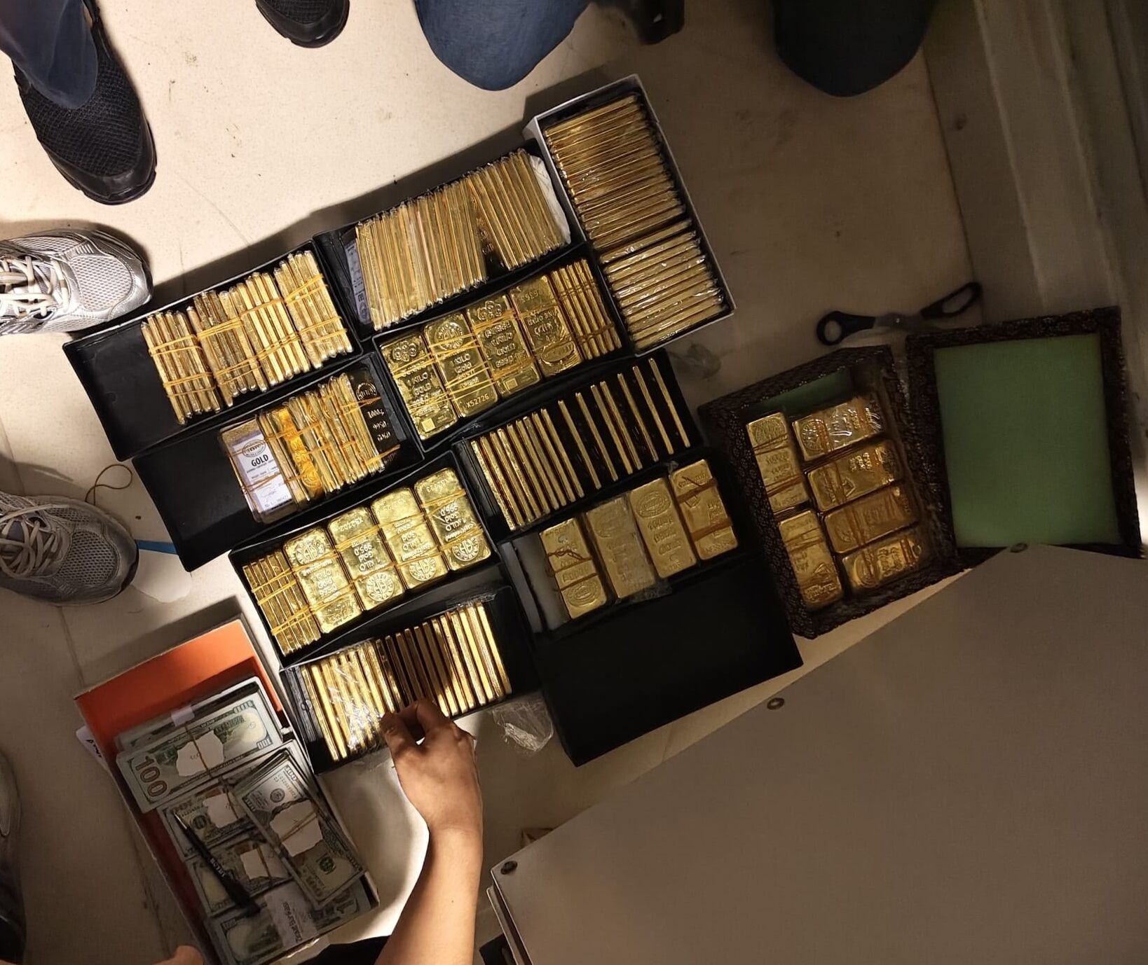 Aa 20260816 42227672 42227670 Alihan Kuris Cikar Amacli Suc Orgutu Sorusturmasinda 200 Kilogram Altin Ele Gecirildi (1)