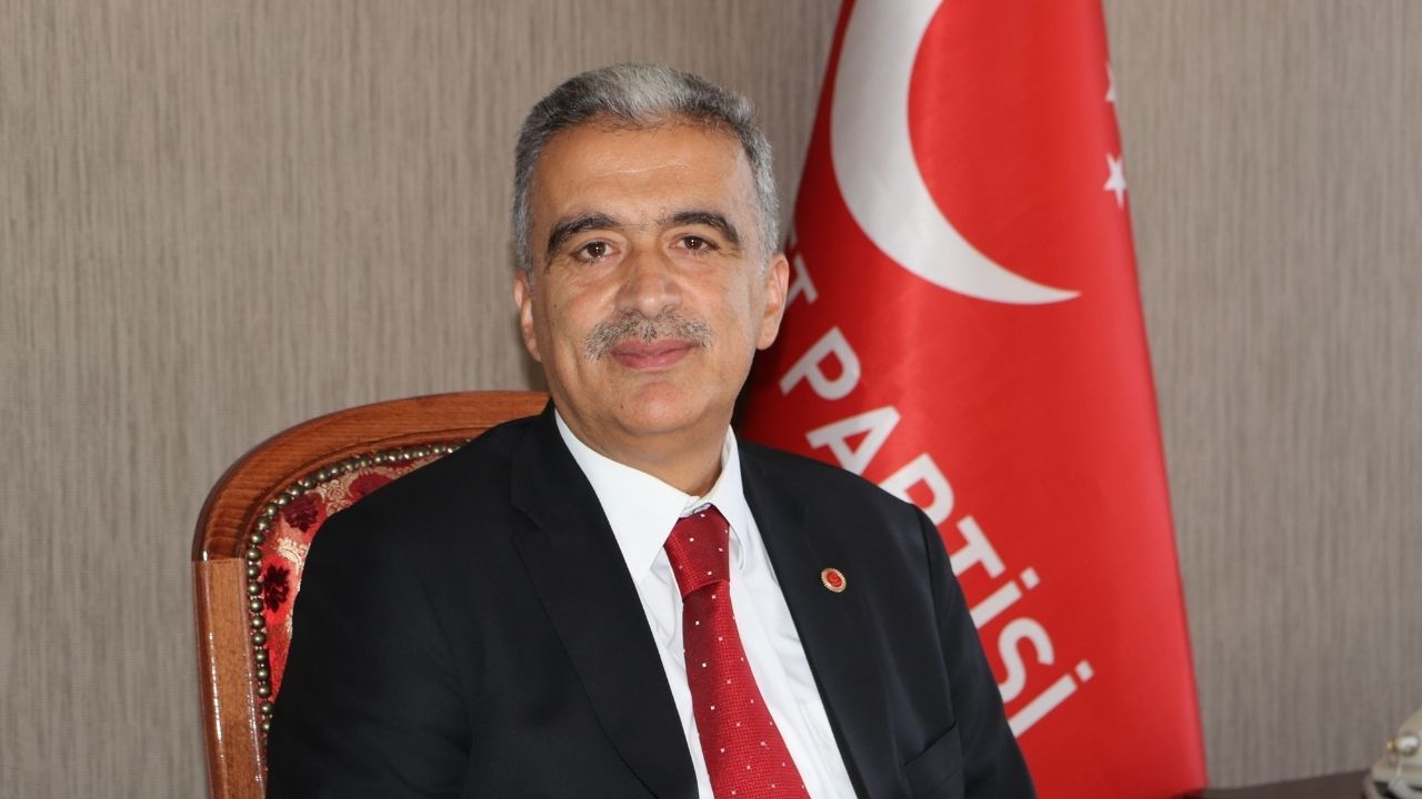 POLİTİKA