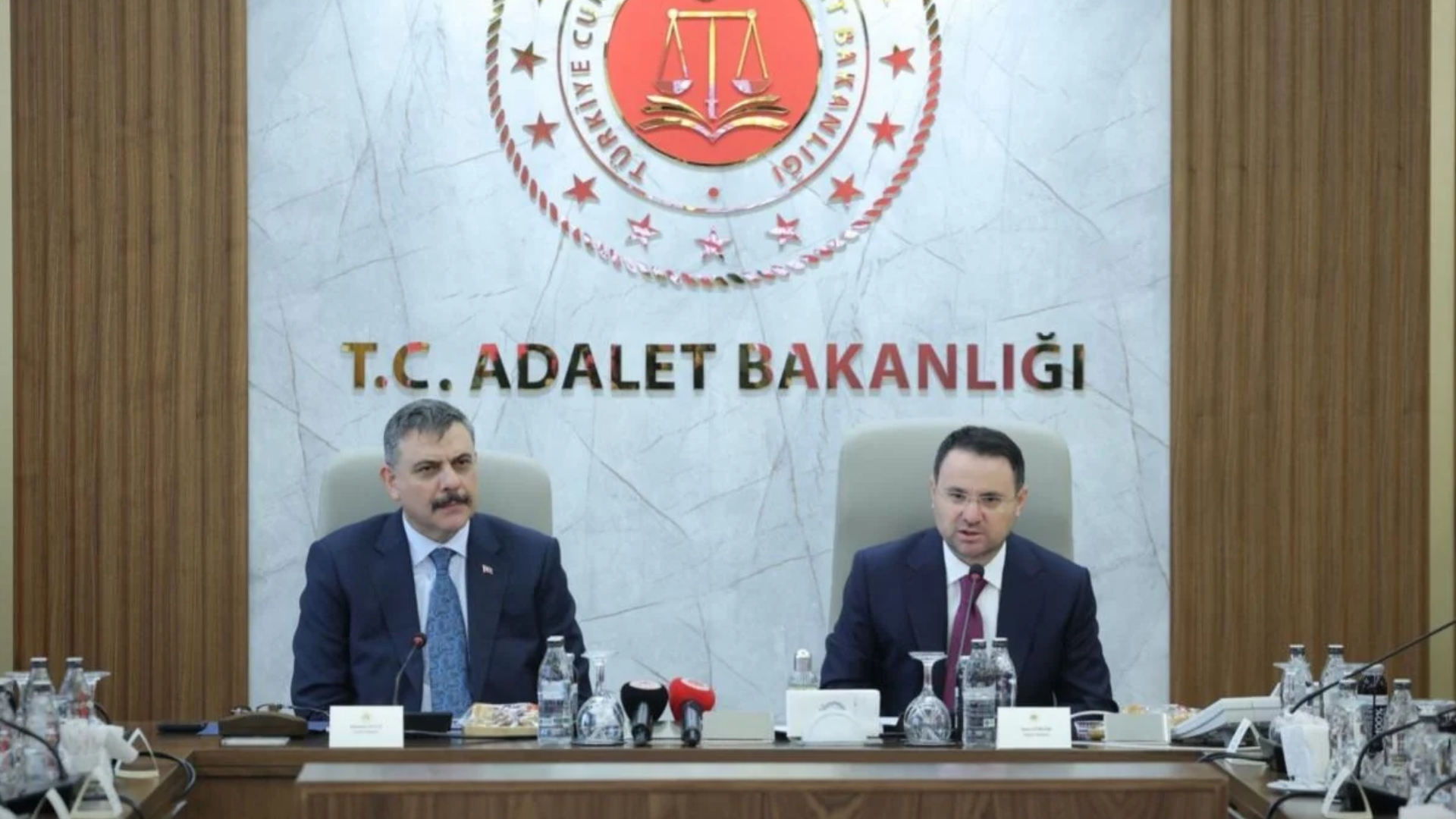 Bakanlar Çiftçi ve Gürlek bir araya geldi: Dolandırıcılıkla Mücadele Merkezi kuruluyor