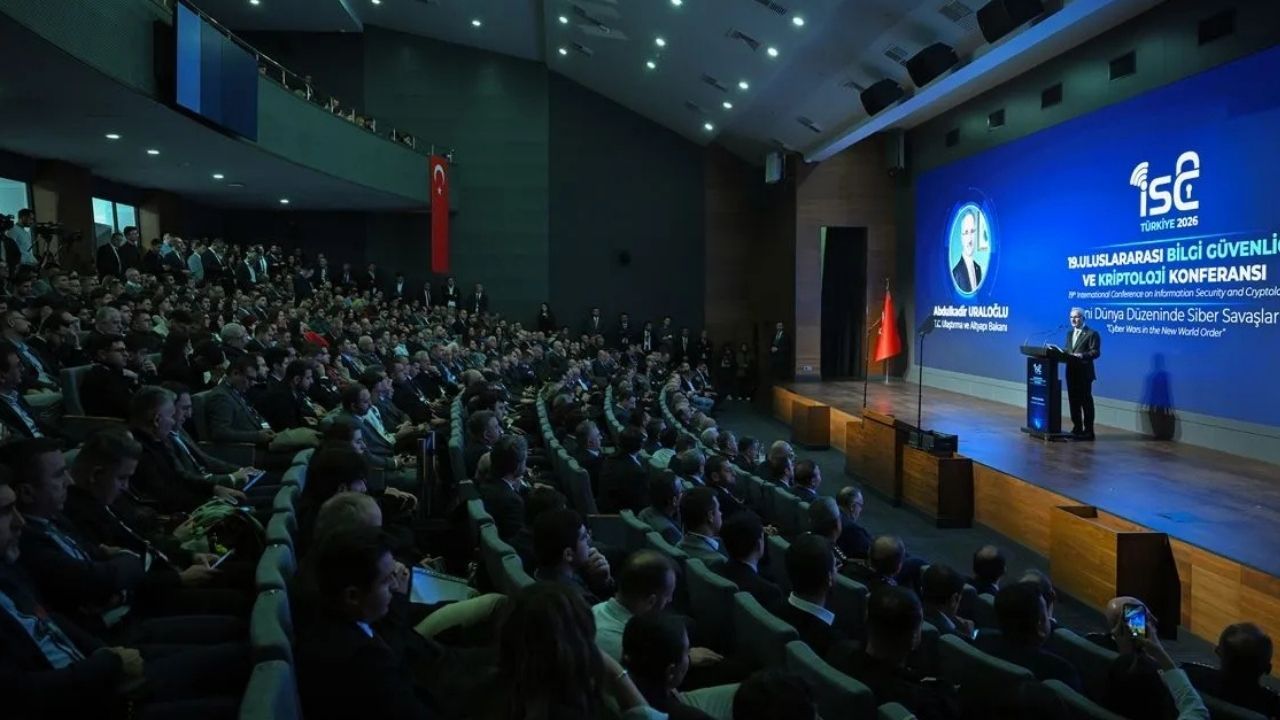 Bakan Uraloğlu (1)-1