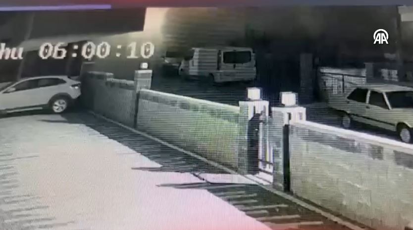 Maltepe'de kısmi olarak çöken 7 katlı binanın çökme anı güvenlik kamerasında